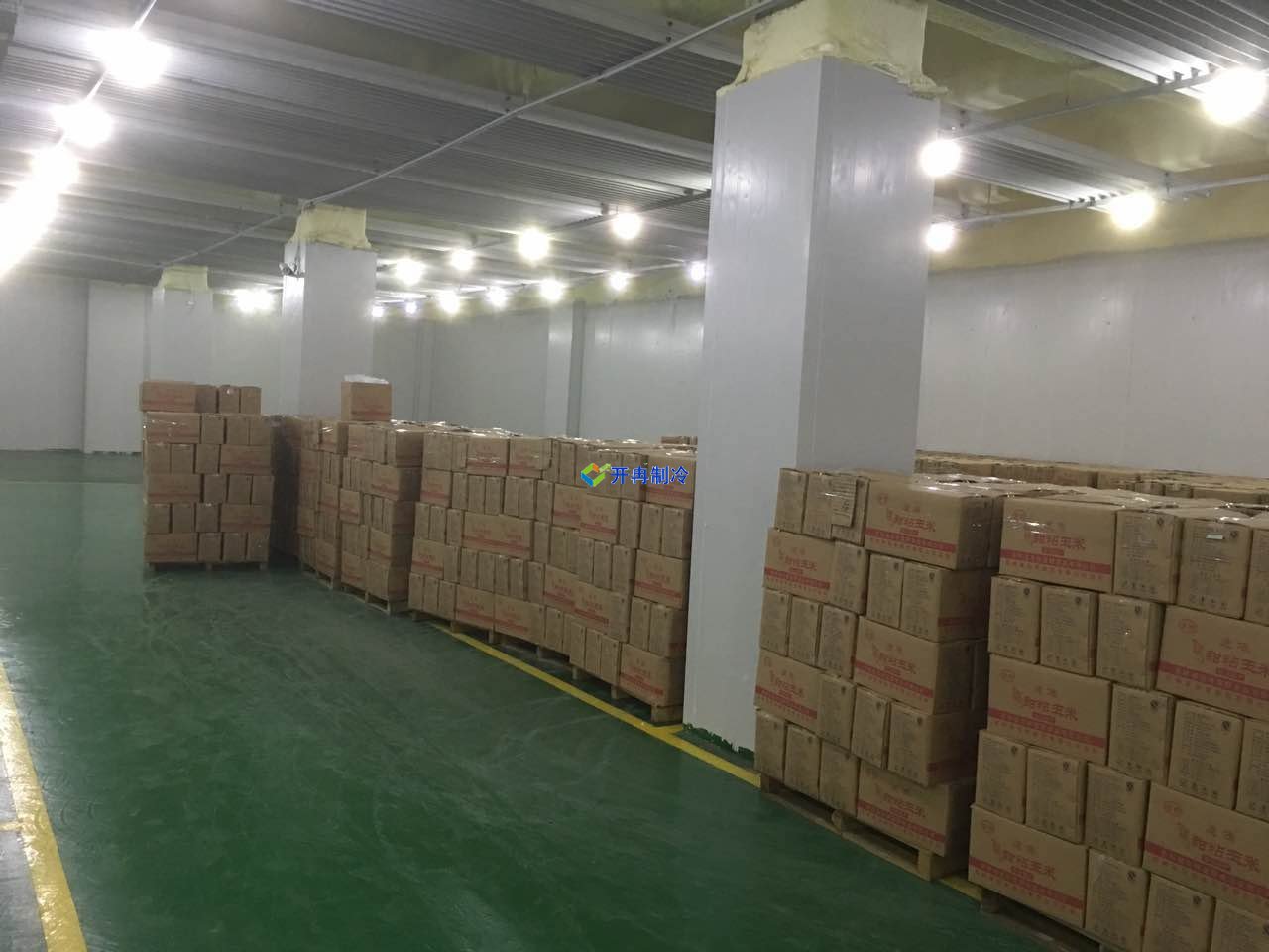 安裝一個2000平水產(chǎn)海鮮冷凍庫，海鮮冷庫造價